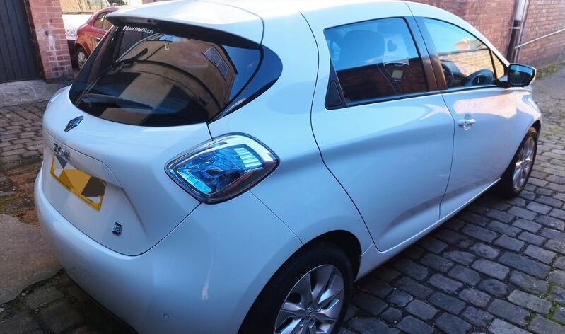 RENAULT ZOE