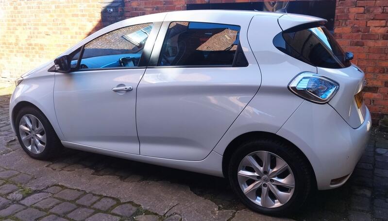 RENAULT ZOE