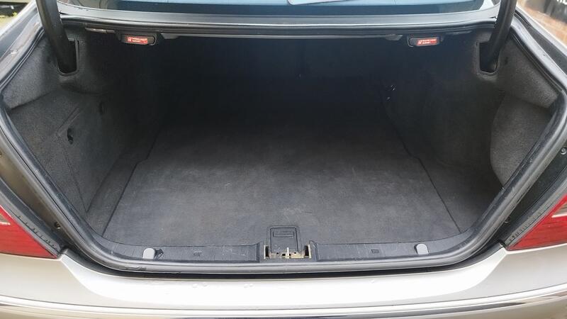 MERCEDES-BENZ E CLASS