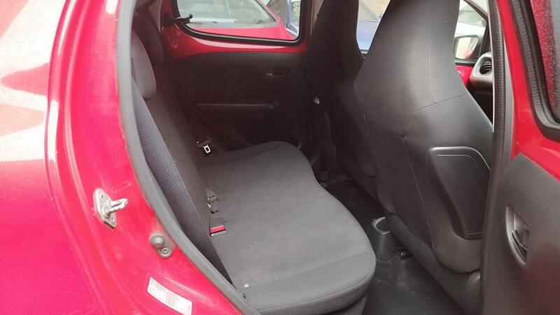 PEUGEOT 108