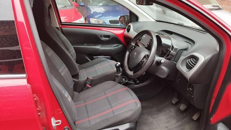 PEUGEOT 108