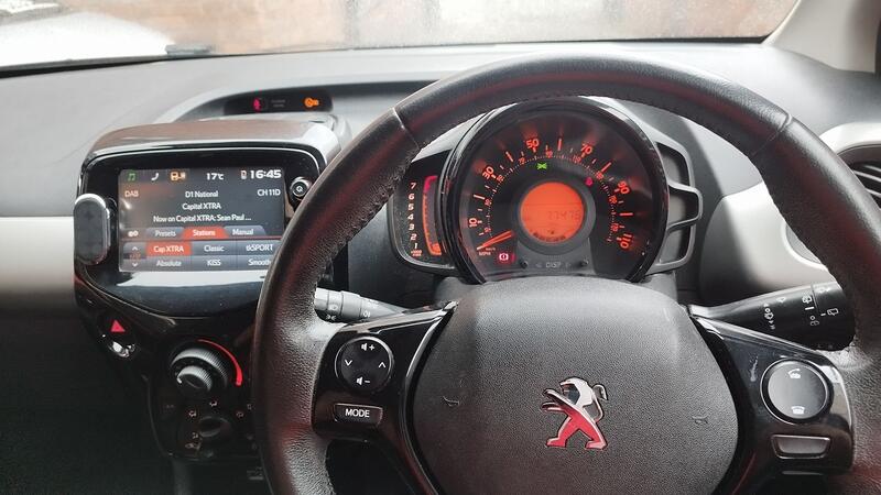 PEUGEOT 108