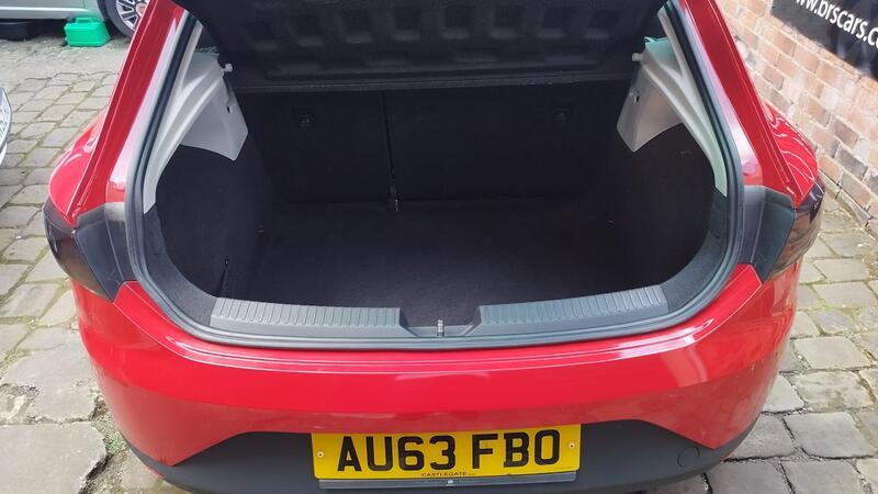 SEAT LEON