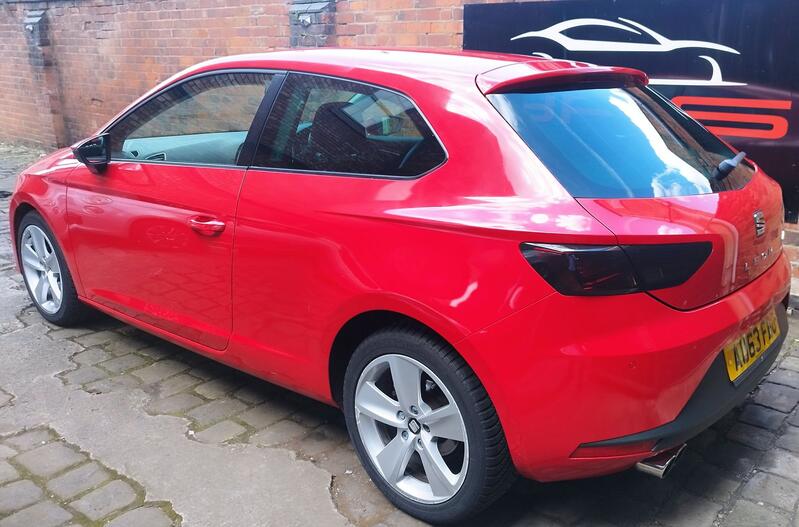 SEAT LEON