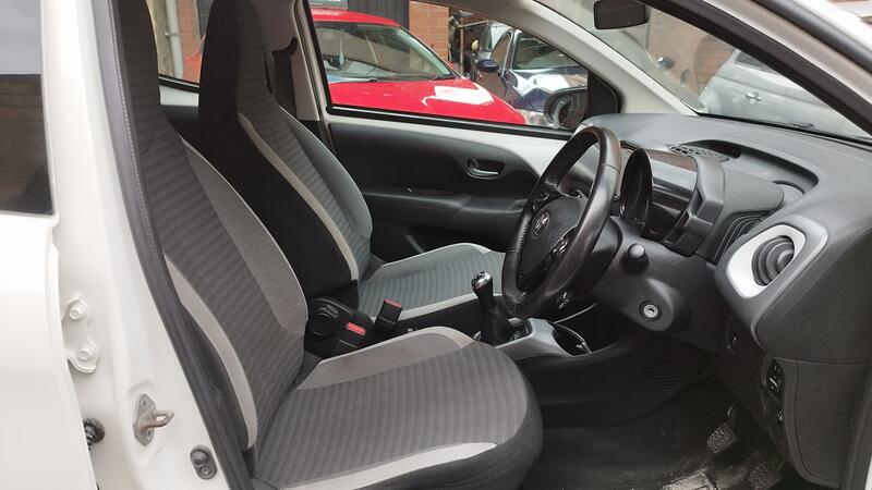 TOYOTA AYGO