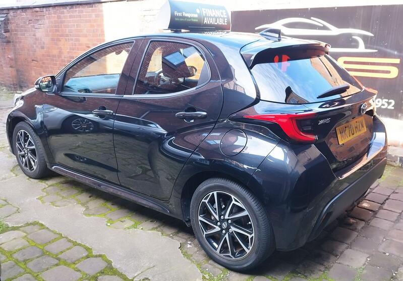 TOYOTA YARIS