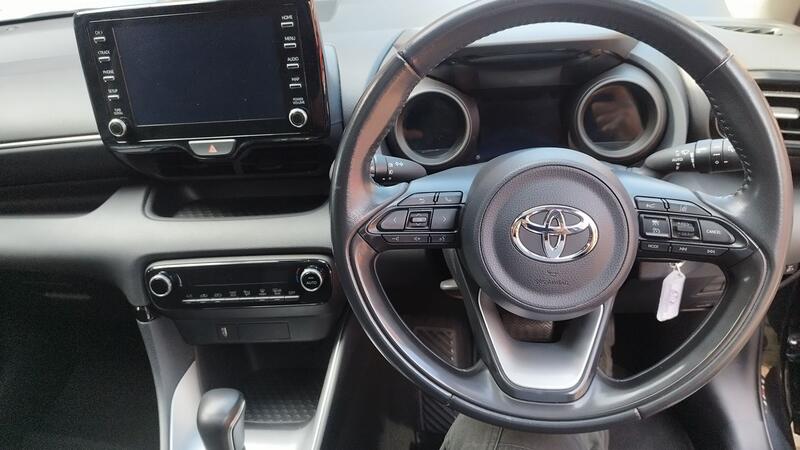 TOYOTA YARIS