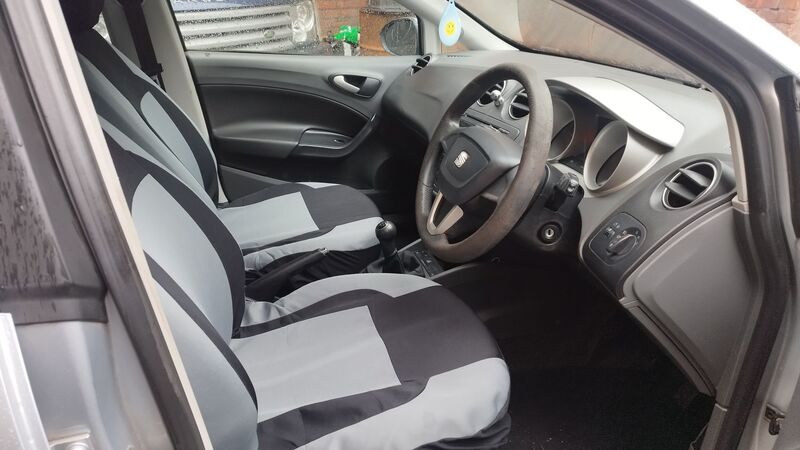 SEAT IBIZA