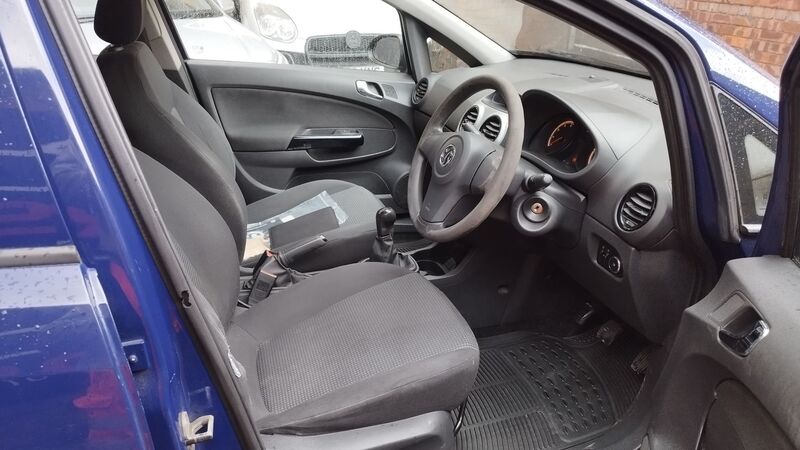 VAUXHALL CORSA