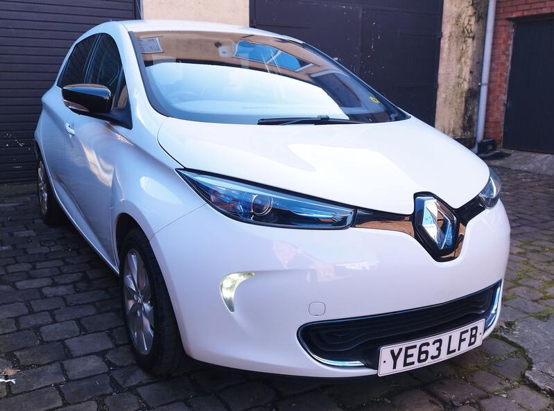 RENAULT ZOE