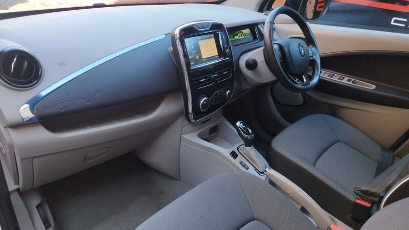 RENAULT ZOE