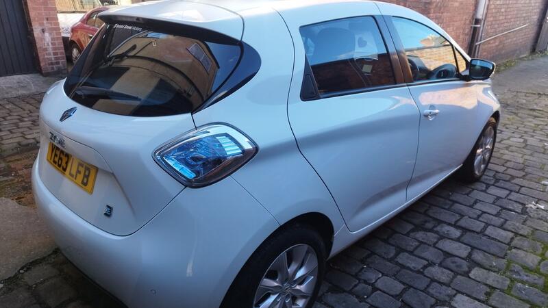 RENAULT ZOE