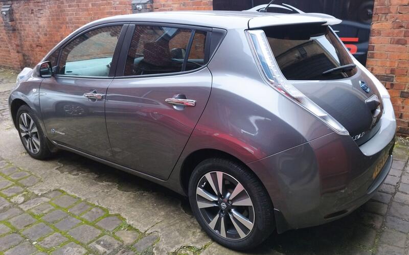 NISSAN LEAF