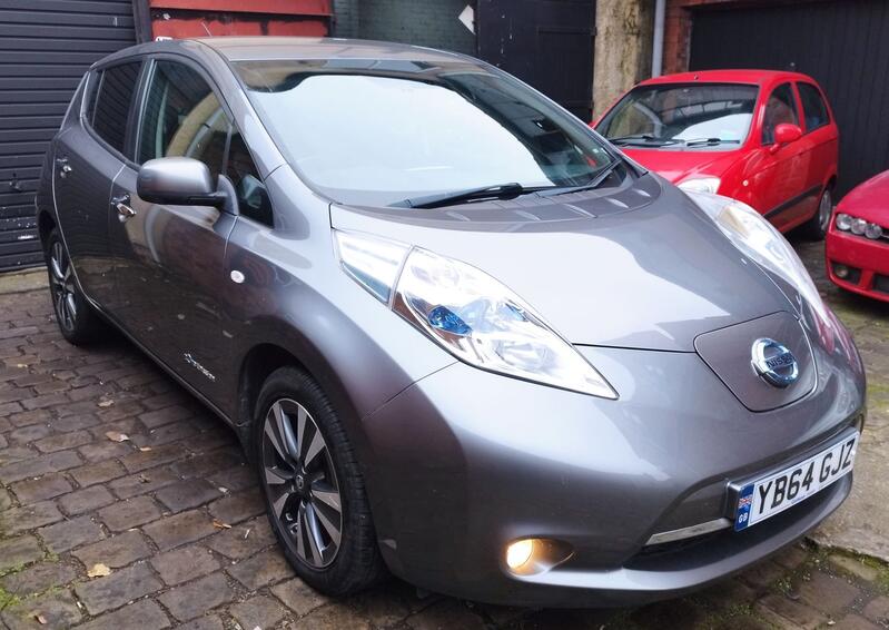 NISSAN LEAF